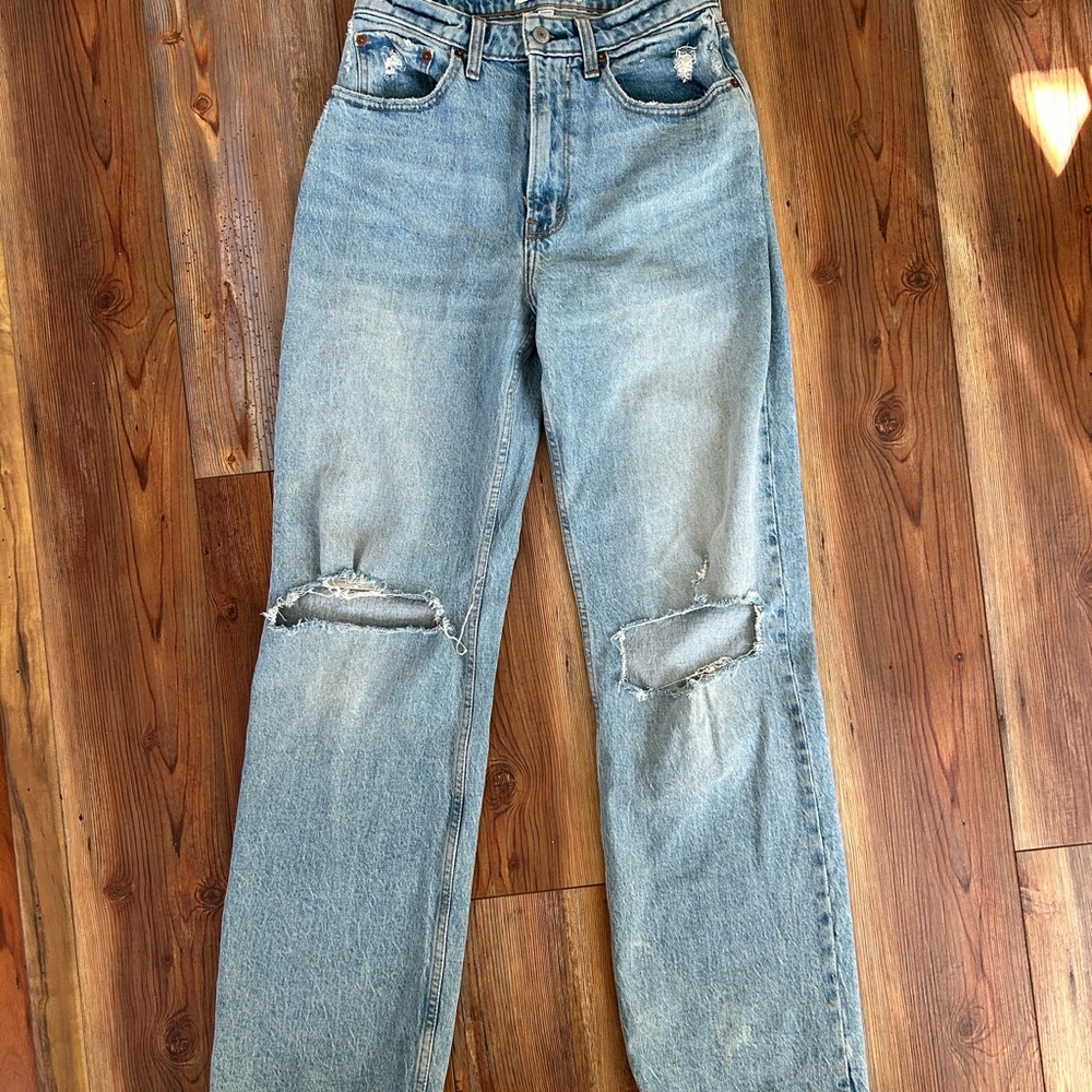 Abercrombie & Fitch 90s ultra high rise curve love distressed jean